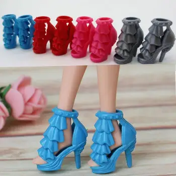 100pairs/lot en-Gros de Culoare Aleatorii Păpuși Minunate Pantofi Tocuri Sandale Pentru Papusi Barbie 11