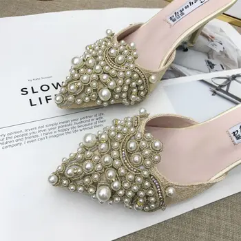 2019 Lux Papuci Femei Designer De Diapozitive Doamnelor Marca Catâri Pantofi Femei Pantofi Rochie Elegant Subliniat Toe Tocuri Perla Papuci
